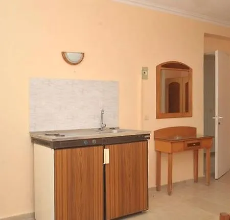 Virginia's Beachfront Apartamento *